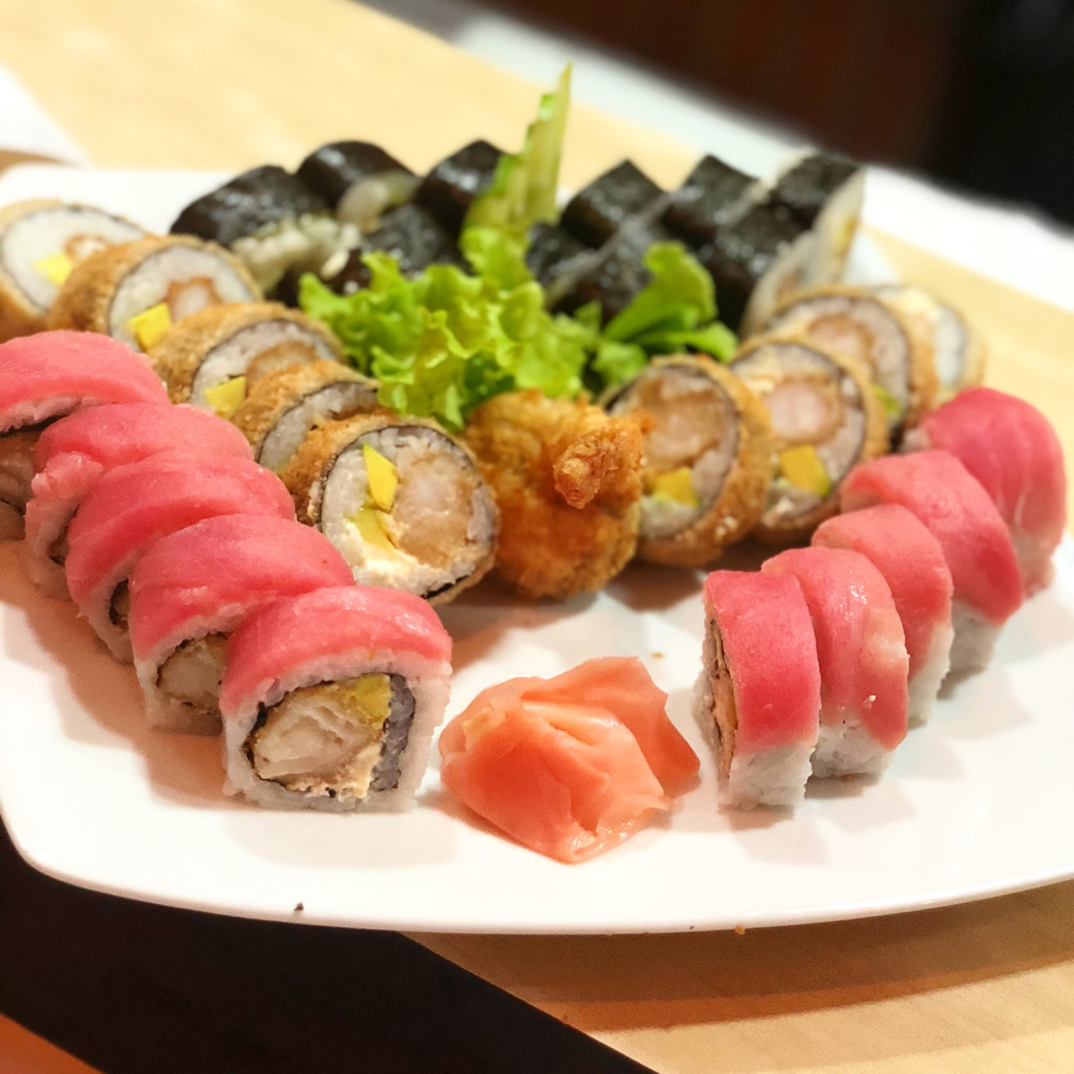 Combo Koufuku 20 makis 2 nigiris_1 Combo Koufuku 20 makis 2 nigiris_1